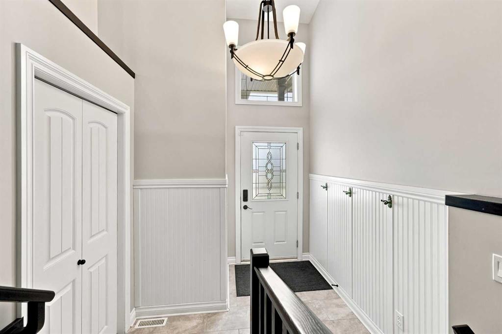 Fifth View of 186 Robinson Avenue , Park Place, Penhold, Alberta, T0M 1R0