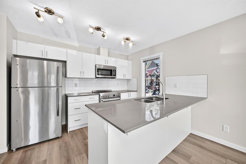 Fifth View of 428 Cranbrook Square SE, Cranston, Calgary, Alberta, T3M 3K9