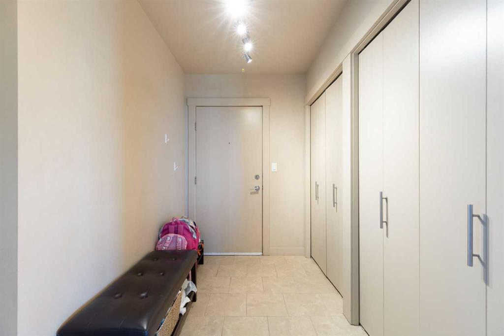 Third View of 1811, 8710 Horton Road SW, Haysboro, Calgary, Alberta, T2B 0P7