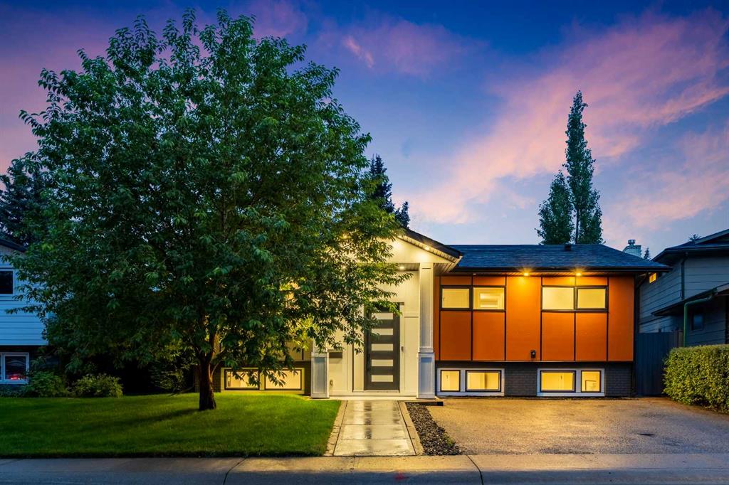 100 Lake Crimson Close SE, A2337419, Alberta,