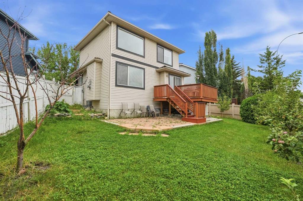 Third View of 52 Douglas Glen Crescent SE, Douglasdale/Glen, Calgary, Alberta, T2Z 3M6