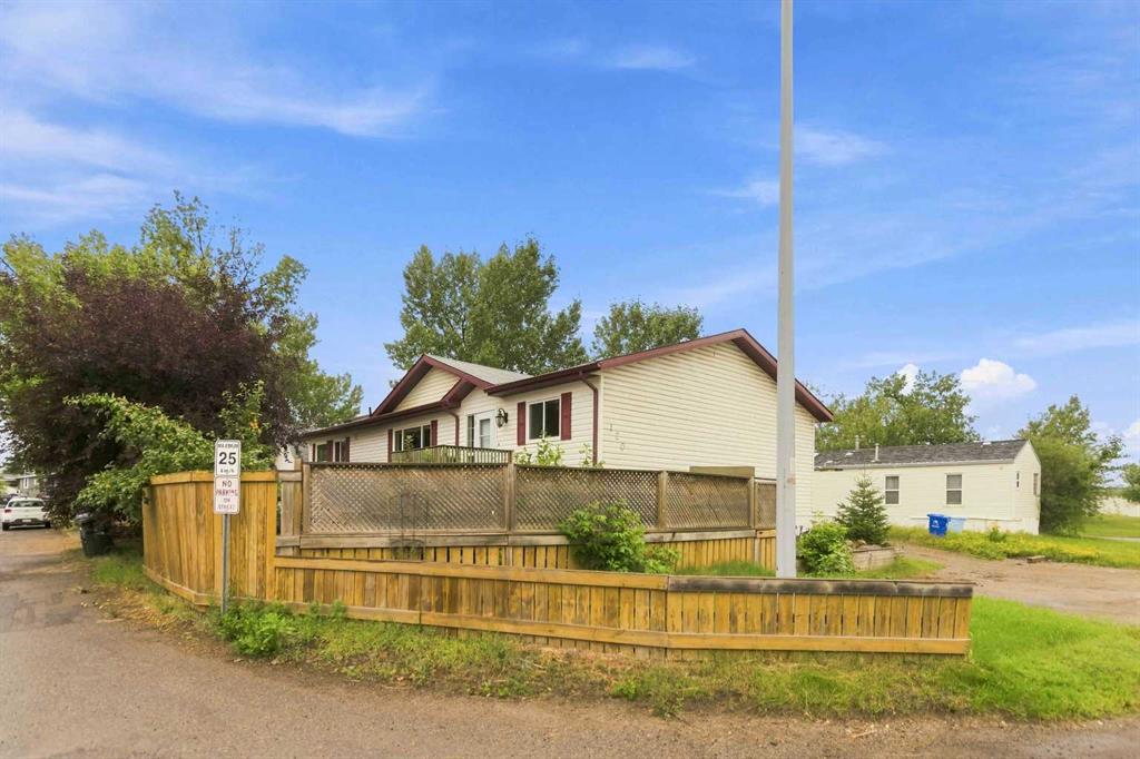 120 Greenwich Lane , A2337429, Alberta,