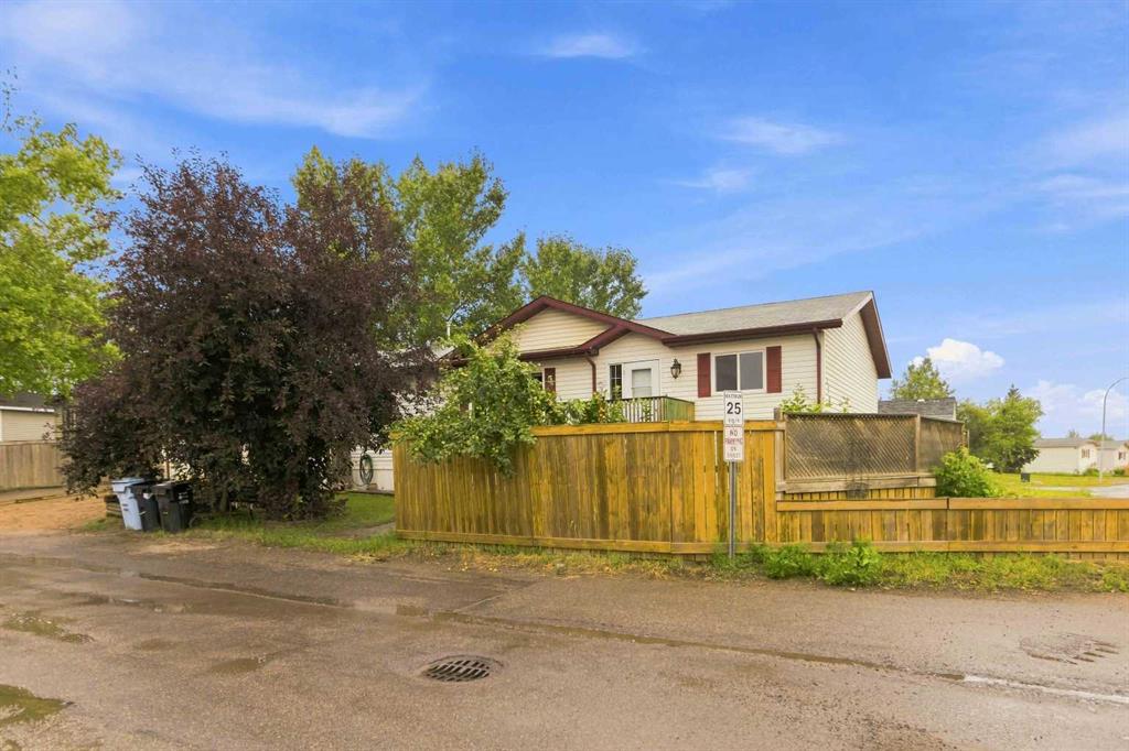 Third View of 120 Greenwich Lane , Gregoire Park, Fort McMurray, Alberta, T9H3Z1