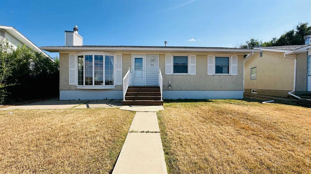 Third View of 44 Cedar Crescent , Greentree, Drumheller, Alberta, T0J 0Y7
