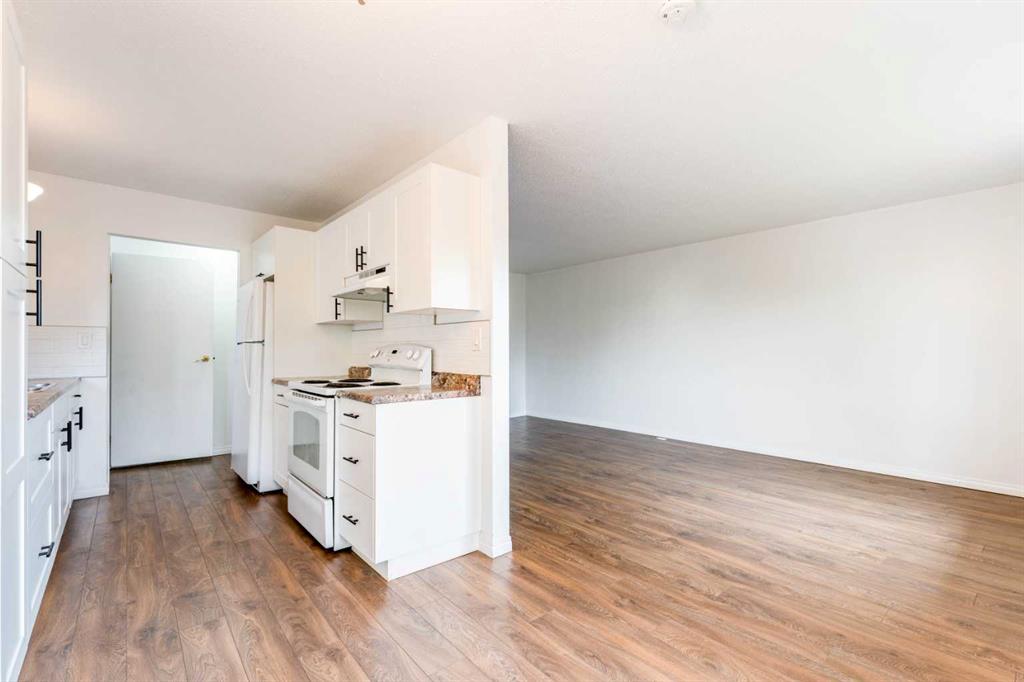 Fifth View of 2906 Doverville Crescent SE, Dover, Calgary, Alberta, T2B 1T0