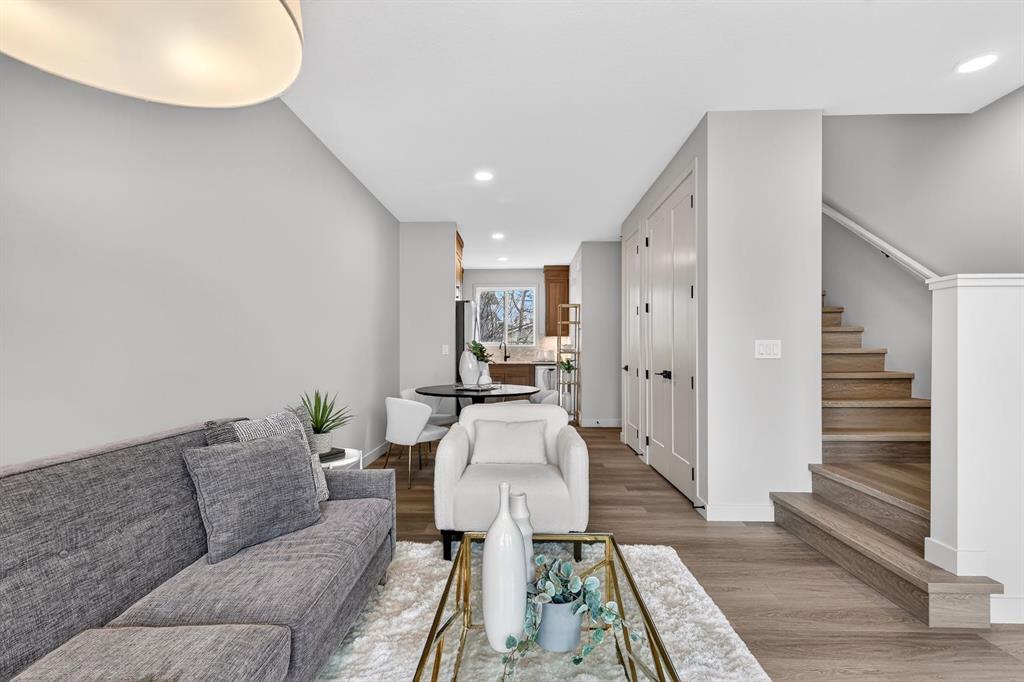 Fifth View of 5406 6 Street SW, Windsor Park, Calgary, Alberta, T2V5A4