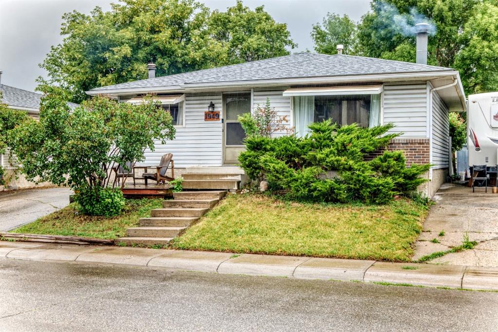 Third View of 1949 LYTTON Crescent SE, Ogden, Calgary, Alberta, T2C 1K9