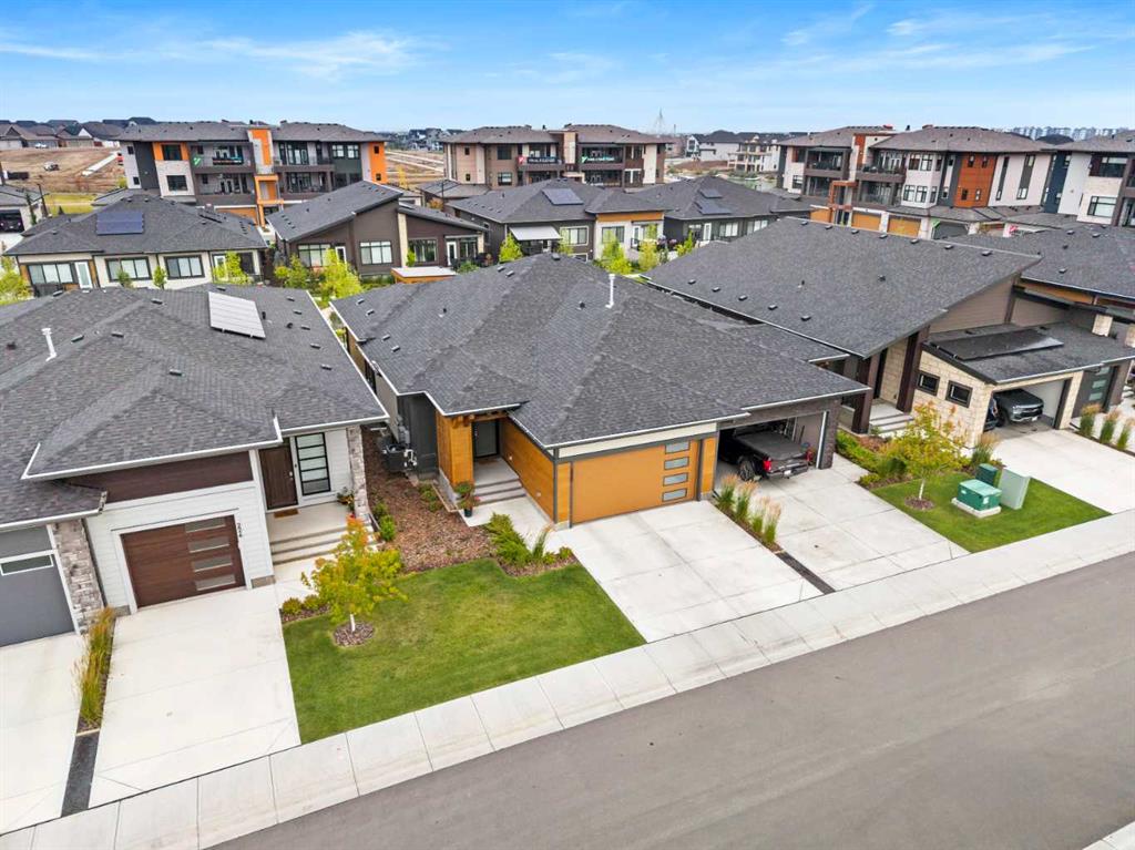 MLS® listing #114963545 for sale located at 220 Marina Cove SE