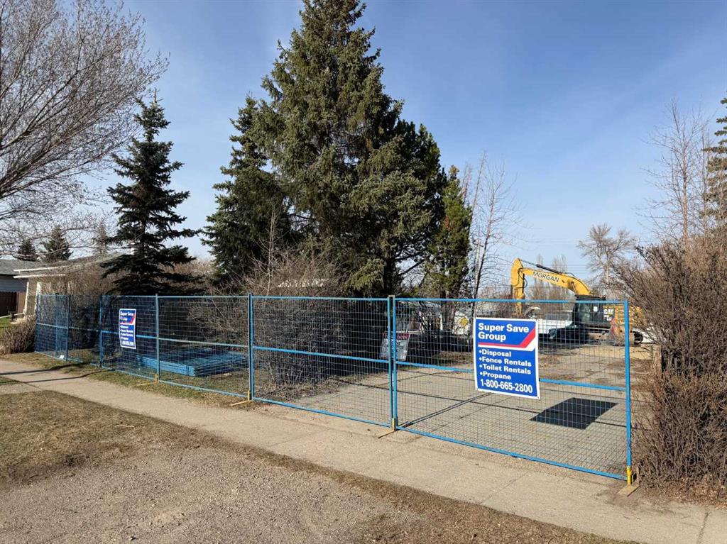 Third View of 7216 Elbow Drive SW, Kingsland, Calgary, Alberta, T2V 1K1