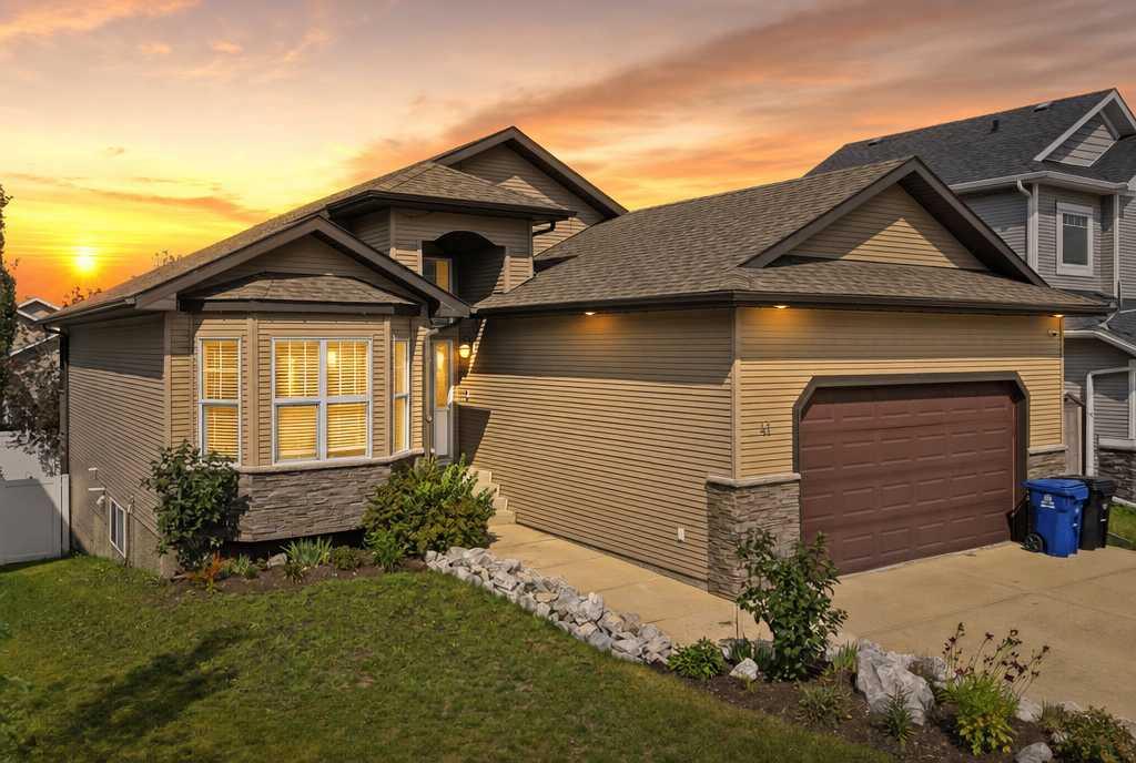 41 Chinook Street , A2337528, Alberta,