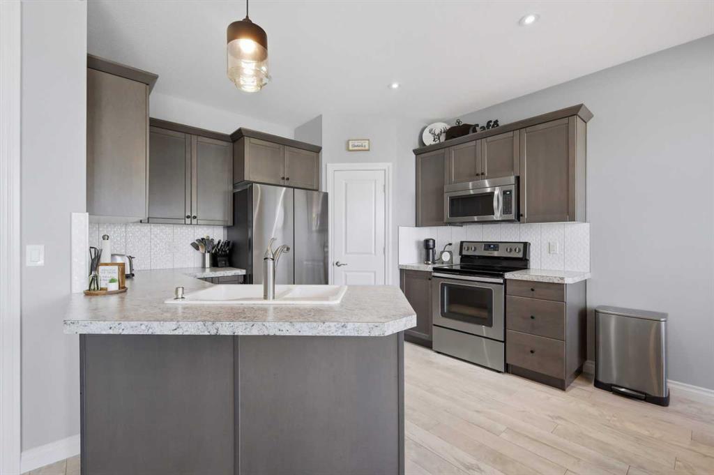 Fifth View of 64 Henderson Crescent , Hawkridge Estates, Penhold, Alberta, T0M1R0