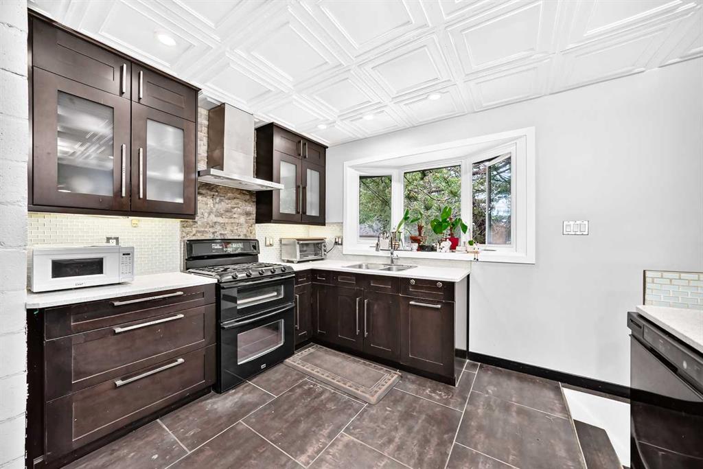 Fourth View of 4832 Worcester Drive SW, Wildwood, Calgary, Alberta, T3C3L6