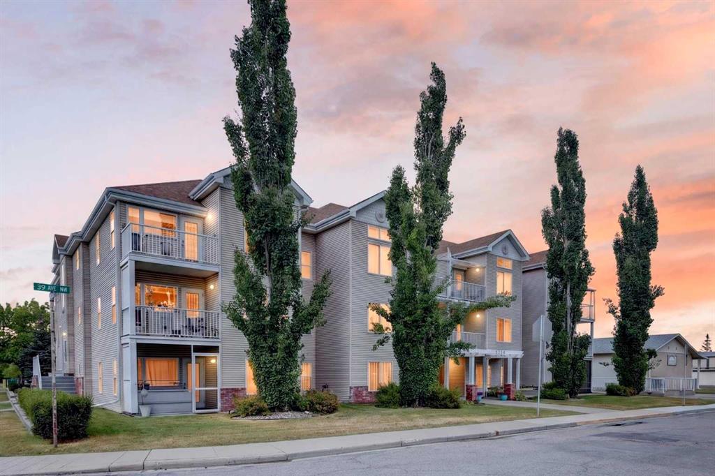 Second View of 7, 7720 39 Avenue NW, Bowness, Calgary, Alberta, T3B 1X3