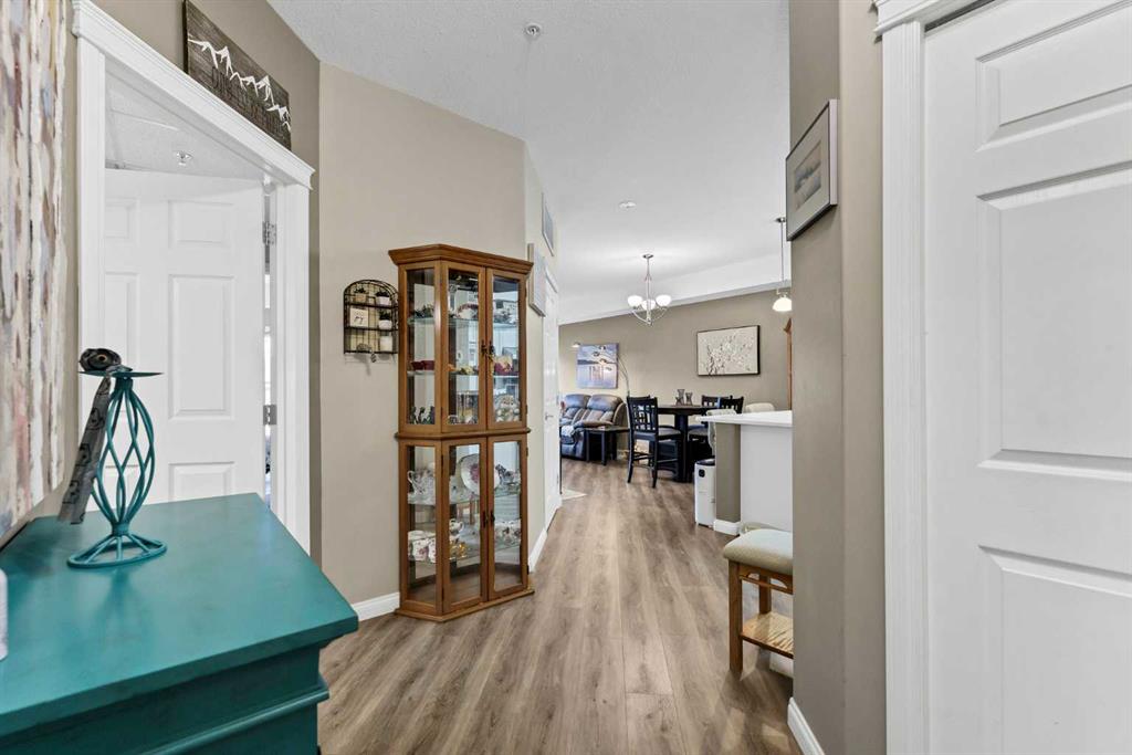 Fourth View of 427, 201 River Ridge Drive NW, Riverside, Medicine Hat, Alberta, T1A8V5