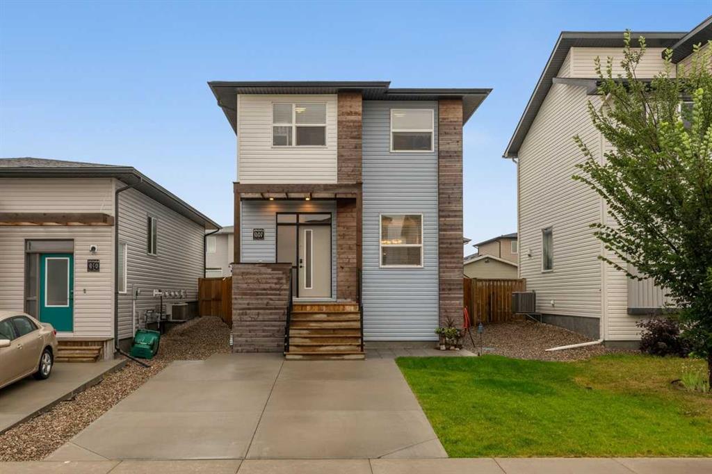 809 Greywolf Run N, A2337672, Alberta,