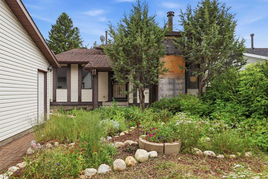 Third View of 816 Ranchview Circle NW, Ranchlands, Calgary, Alberta, T3B 1G3