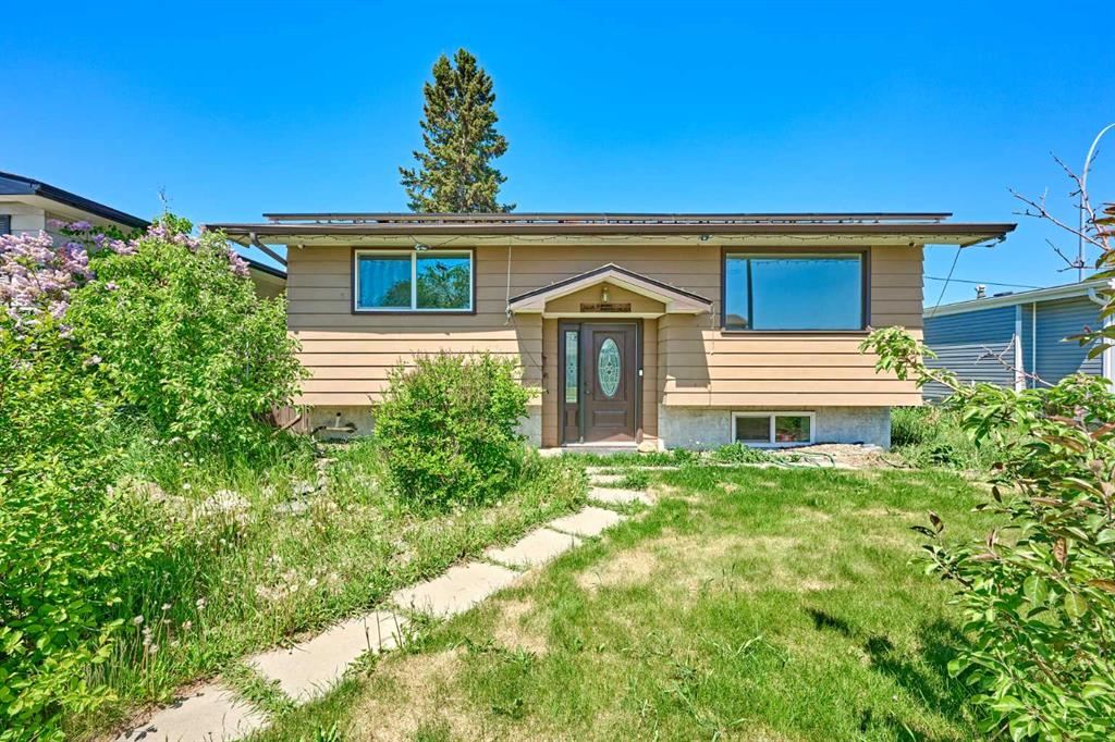 Third View of 3644 Dover Ridge Drive SE, Dover, Calgary, Alberta, T2B 2B4