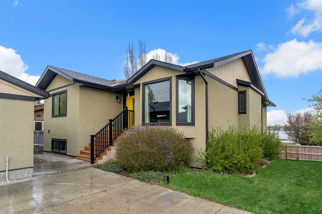 Fifth View of 760 West Chestermere Drive , West Chestermere Drive, Chestermere, Alberta, T1X 1B5