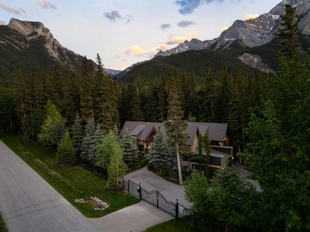 9 Mountaineer Close , A2337755, Alberta,