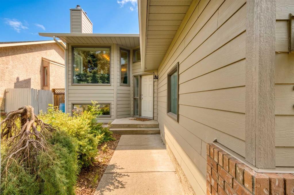 Third View of 36 Shannon Circle SW, Shawnessy, Calgary, Alberta, T2Y2K4
