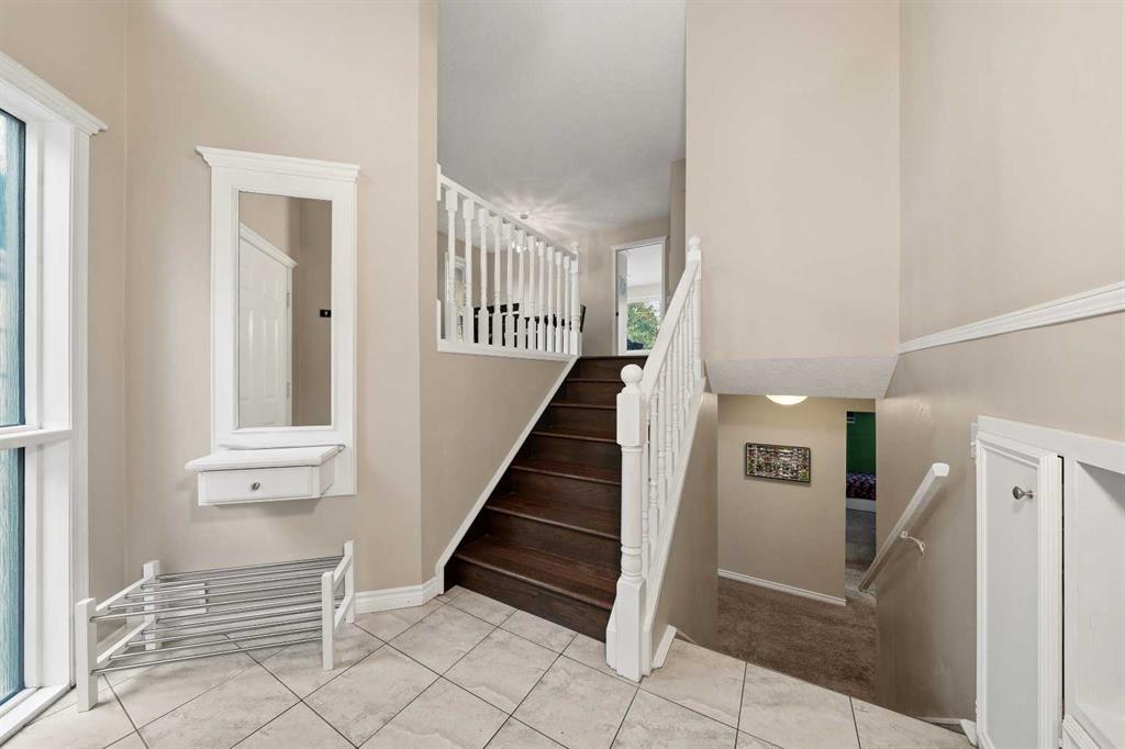 Fifth View of 36 Shannon Circle SW, Shawnessy, Calgary, Alberta, T2Y2K4