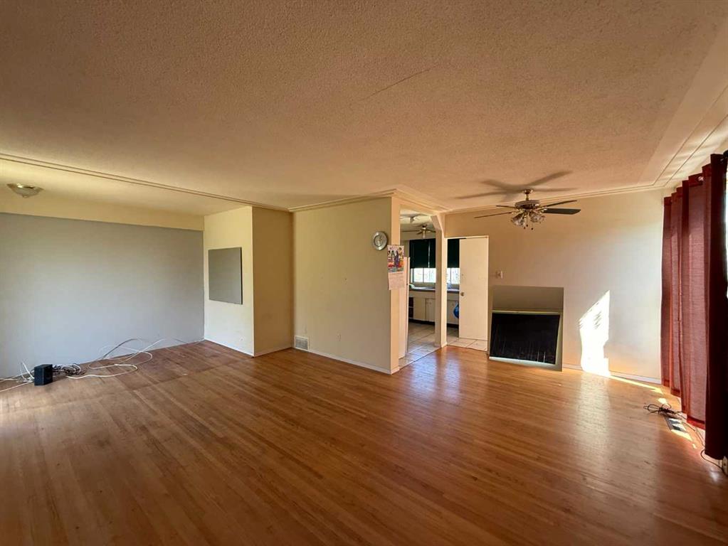 Third View of 4504 Greenview Drive NE, Greenview, Calgary, Alberta, T2E 5R6