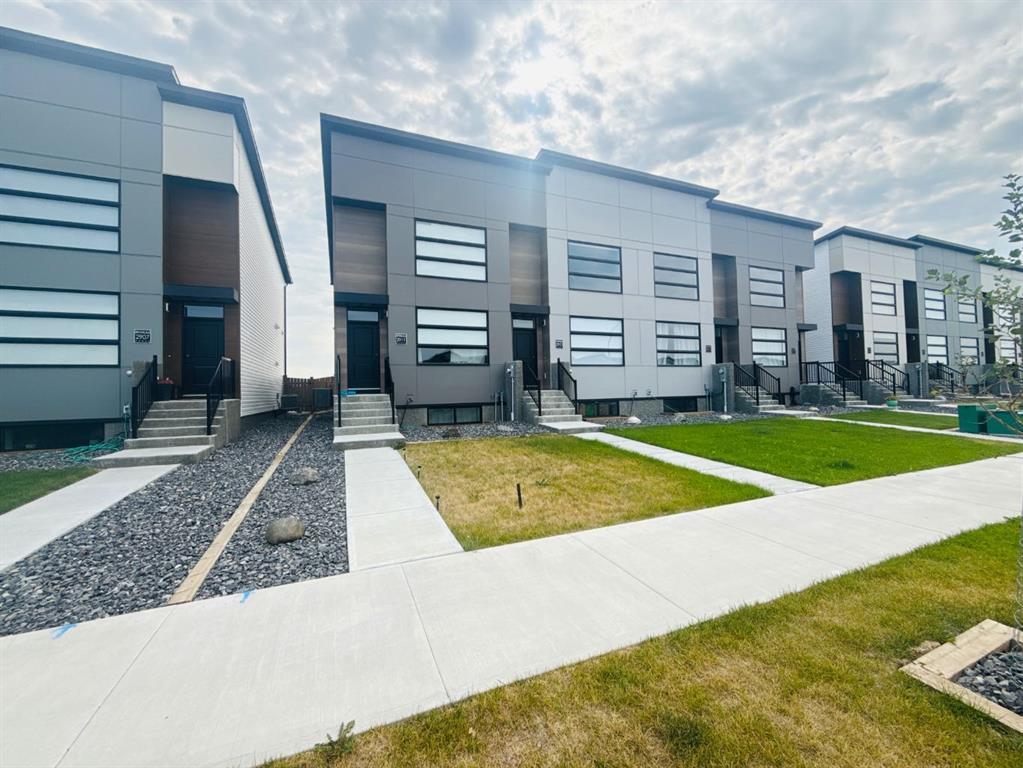 2911 47 Street S, A2337824, Alberta,