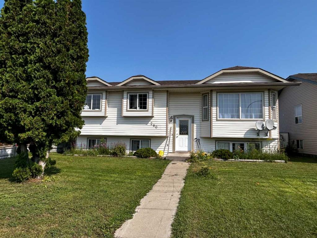 Second View of 280 Upland Avenue W, Uplands, Brooks, Alberta, T1R 1K1
