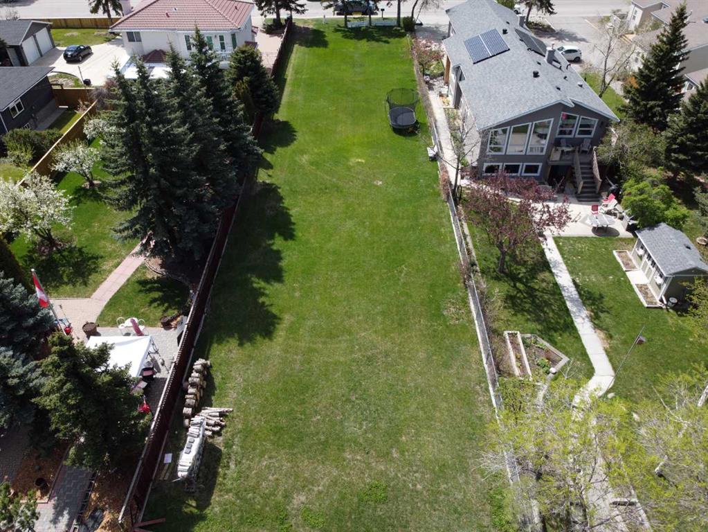Main View of 8520 48 Avenue NW, Bowness, Calgary, Alberta, T3B2A6