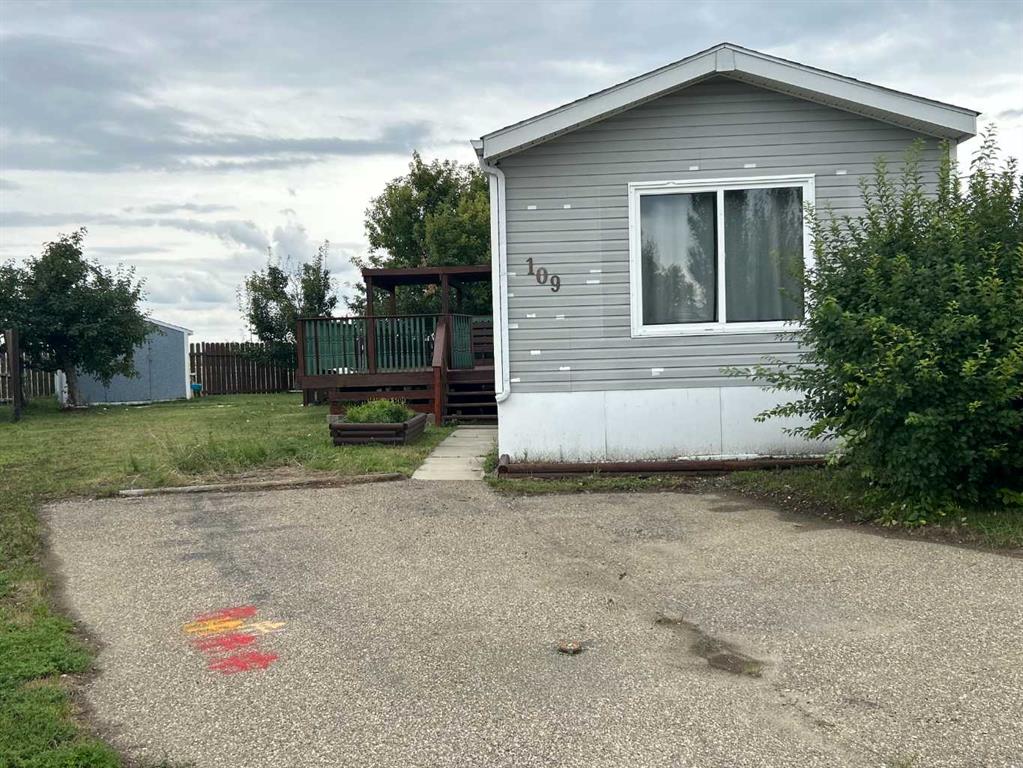 109 Meadowlake Close E, A2337966, Alberta,