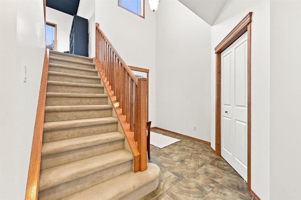 Fifth View of 32 Tuscany Ravine Crescent NW, Tuscany, Calgary, Alberta, T3L2X1