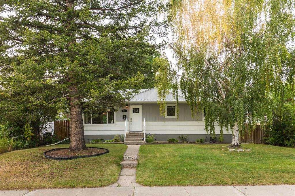 Second View of 1124 28A Street S, Lakeview, Lethbridge, Alberta, T1K 2W7