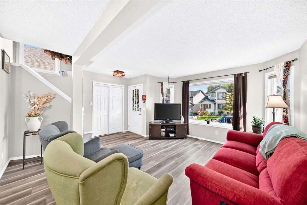 Fifth View of 79 Hidden Hills Way NW, Hidden Valley, Calgary, Alberta, T3A 5Y3