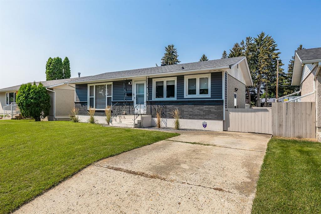 Third View of 2332 20 Avenue SE, Crestwood-Norwood, Medicine Hat, Alberta, T1A3Y1
