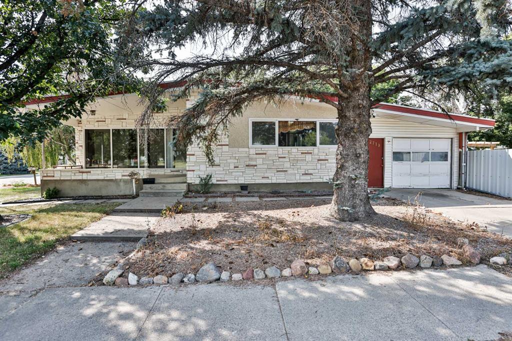 Second View of 2719 6 Avenue N, Majestic Place, Lethbridge, Alberta, T1H 0V4