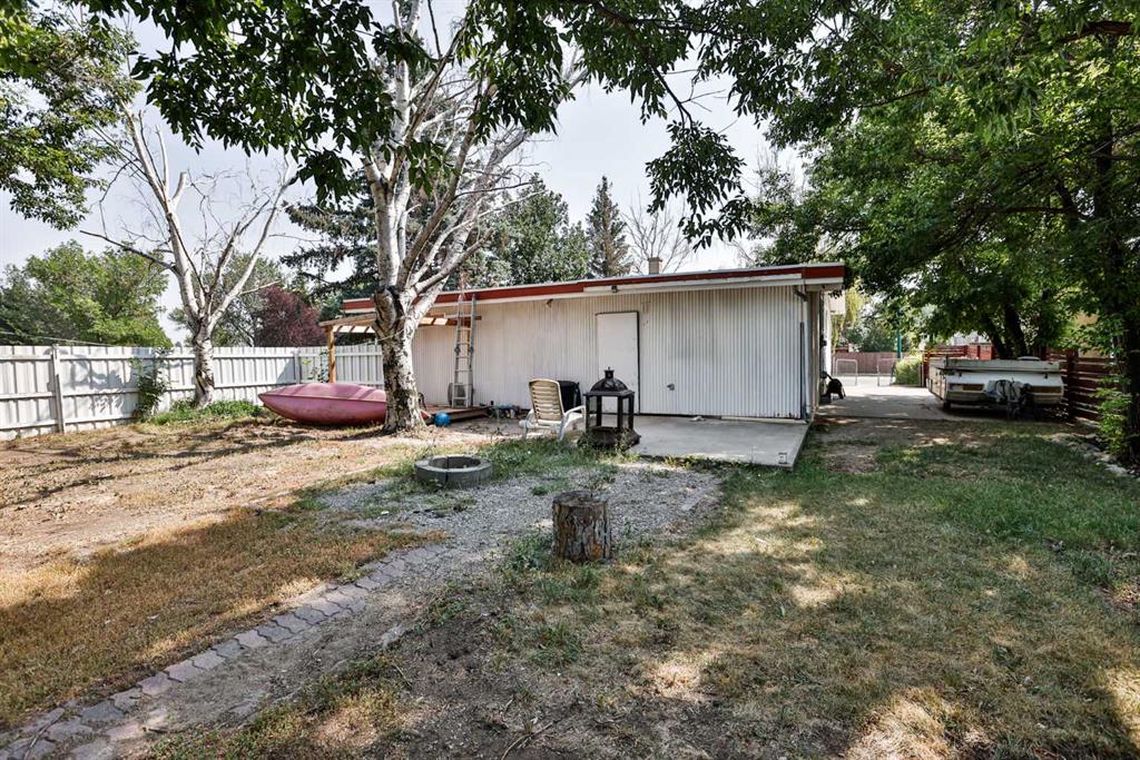 Third View of 2719 6 Avenue N, Majestic Place, Lethbridge, Alberta, T1H 0V4