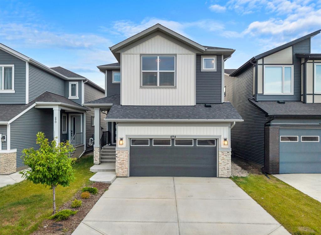 694 Creekmill Court SW, A2338246, Alberta,