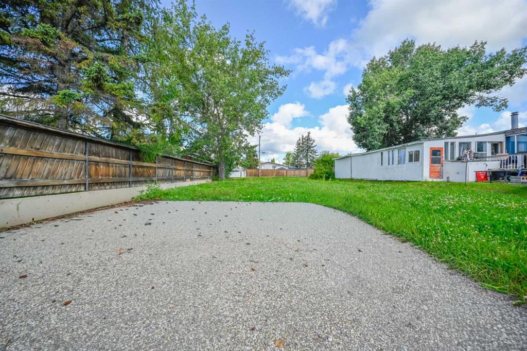 Third View of 4429 51 Avenue , NONE, Valleyview, Alberta, T0H 3N0