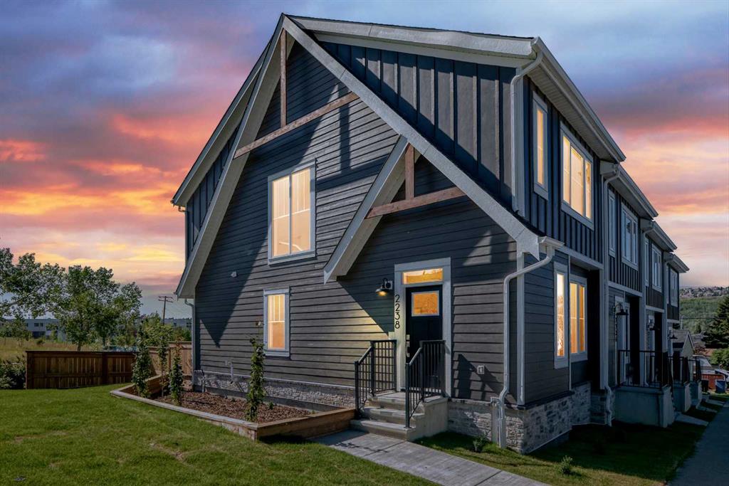 2238 44 Street NW, A2338261, Alberta,