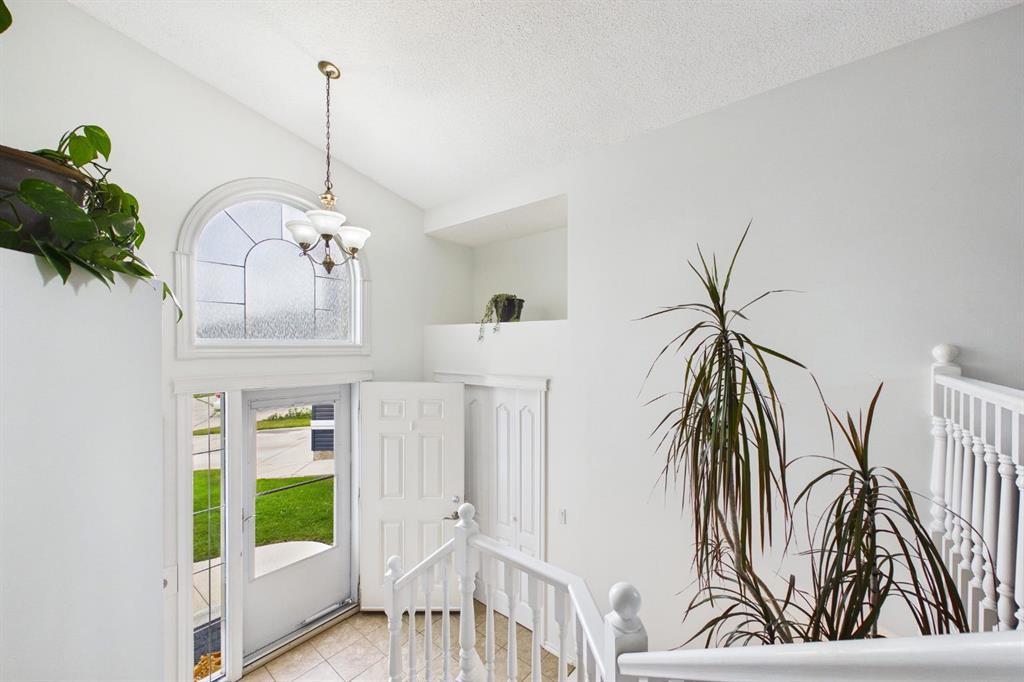 Fourth View of 16 Big Springs Mews SE, Big Springs, Airdrie, Alberta, T4A 1H3
