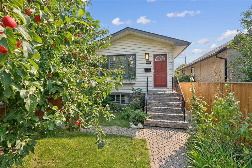 Fourth View of 205 15 Avenue NE, Crescent Heights, Calgary, Alberta, T2E 1H1