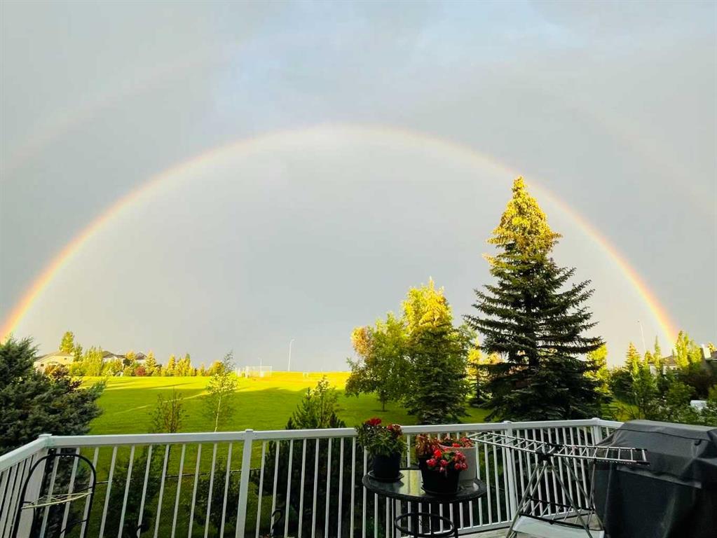Third View of 131 Edgebrook Close NW, Edgemont, Calgary, Alberta, T3A 4W7