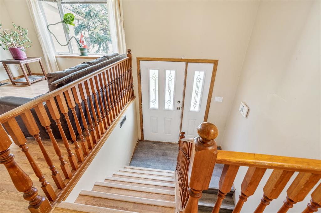 Fourth View of 11 Rutgers Crescent W, Varsity Village, Lethbridge, Alberta, T1K4S9
