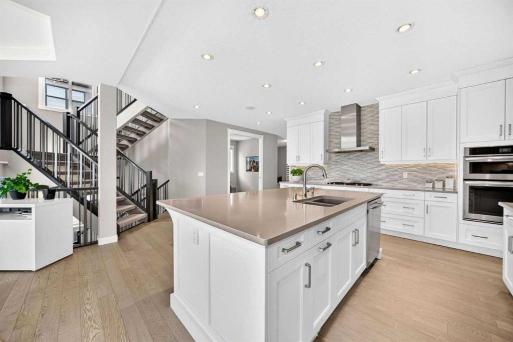 Fourth View of 33 Aspen Summit Circle SW, Aspen Woods, Calgary, Alberta, T3H 0Z7