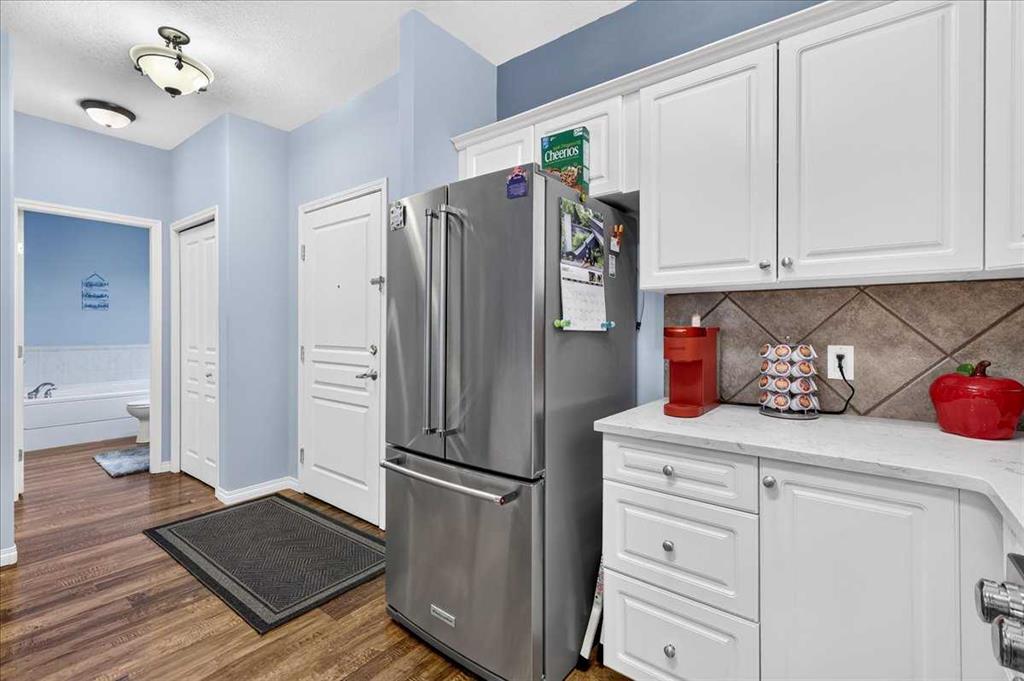 Fourth View of 1109, 1109 Lake Fraser Green SE, Lake Bonavista, Calgary, Alberta, T2J 7H6