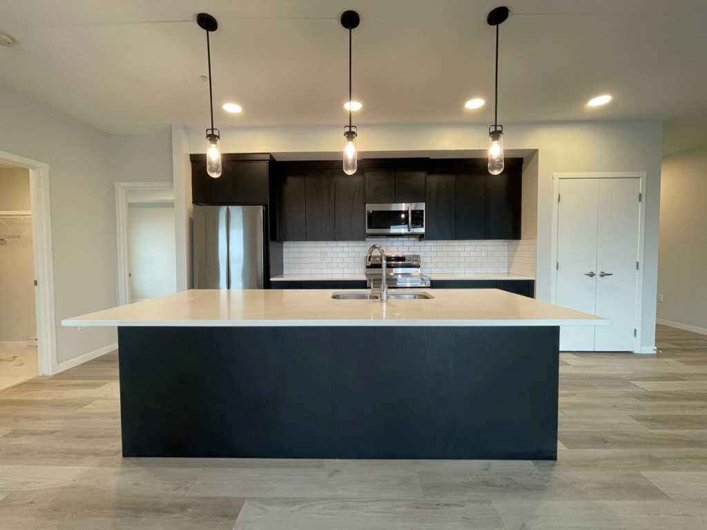 2304, 42 Cranbrook Gardens SE, A2338391, Alberta,