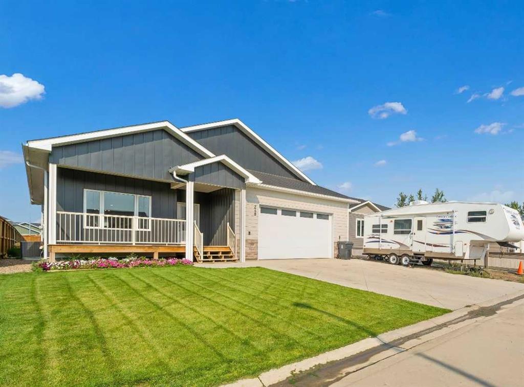 248 Westview Crescent W, A2338392, Alberta,