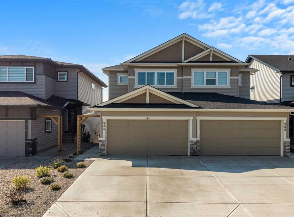 256 Heritage Heights , A2338398, Alberta,