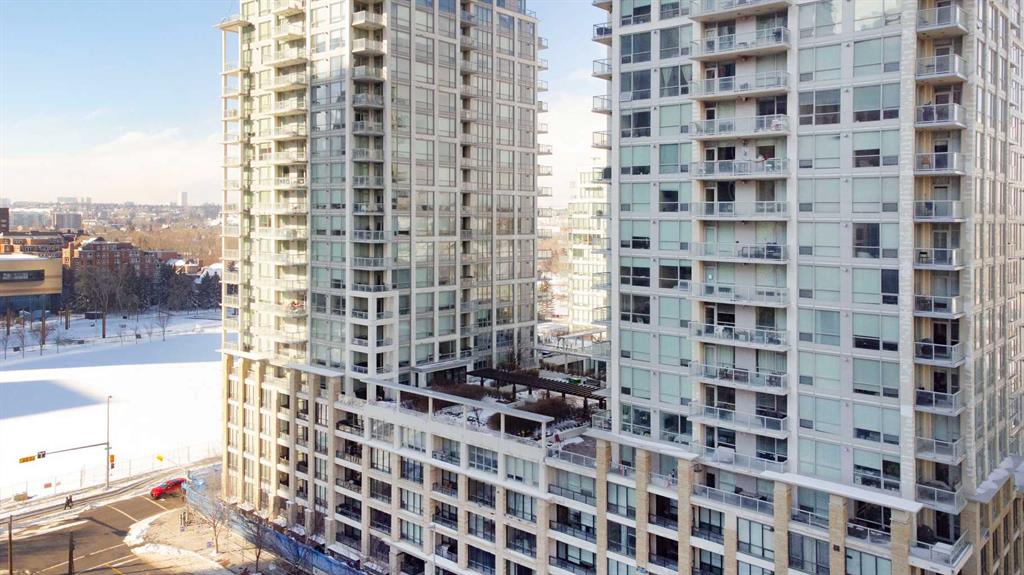 Third View of 521, 222 Riverfront Avenue SW, Chinatown, Calgary, Alberta, T2P 0X2