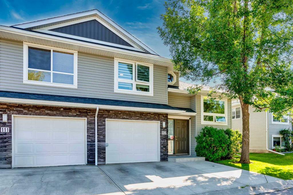 Third View of 112, 55 Fairways Drive NW, Fairways, Airdrie, Alberta, T4B 2T5